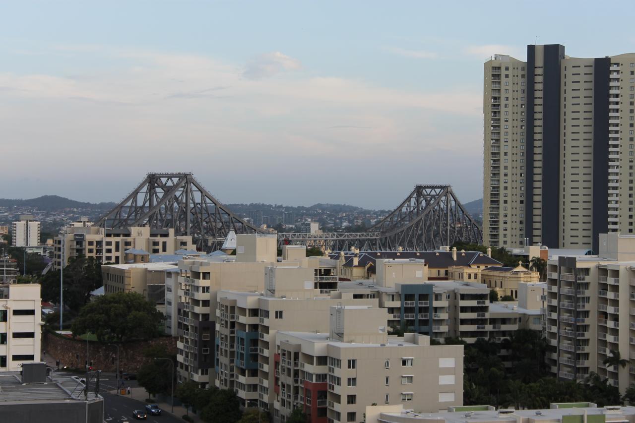 Spectacular Views Of Cbd By Fv With Free Car Park Apartment Brisbane Exterior photo